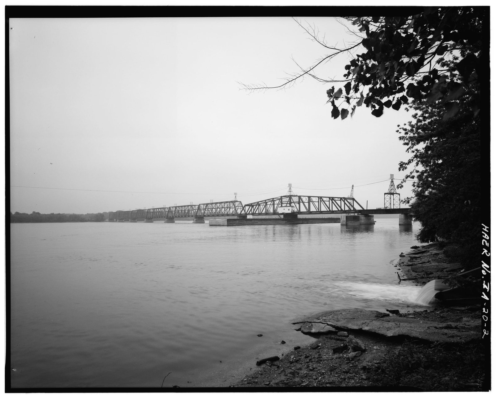 Overview from southeast quadrant, previous bridge